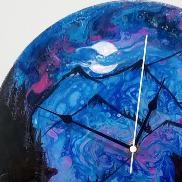 Hand Crafted Vinyl Record Painted Clock Wolf Wall Art Cerulean Blue Magenta - Picture 4 of 5
